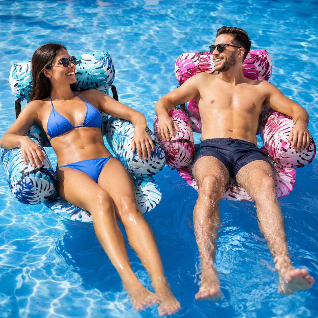 Pool Lounger Inflatable - 1PC プールフロート 大人用インフレータブルフローティングチェア ヘッドレストとアームレスト付きトロピカルプールラウンジャー サマービーチウォーターハンモック