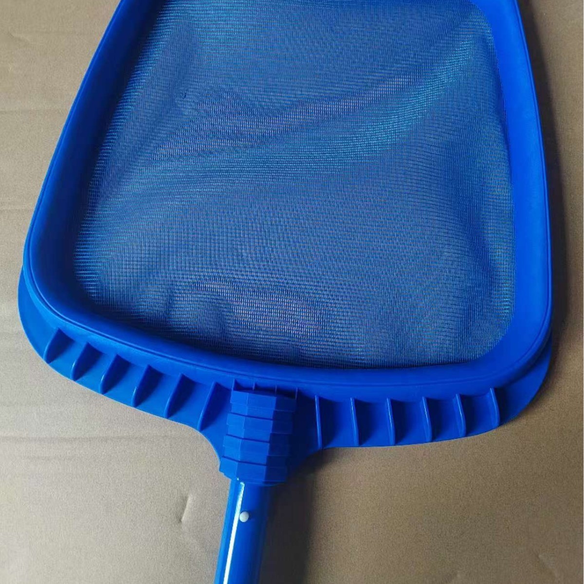 スイミングプール清掃用スキマーネット ポール付き 伸縮式プー - Pool Skimmer Net のレビューと価格